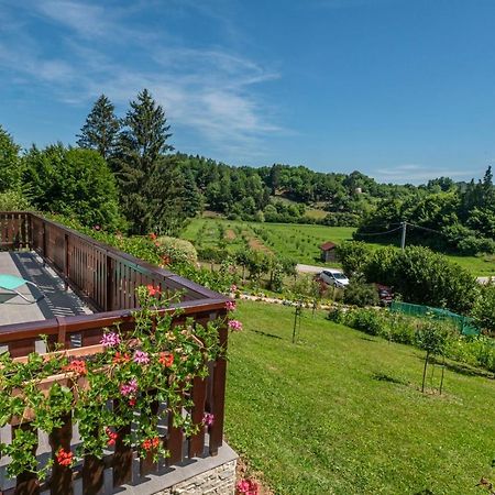 Holiday Home Mare Near River Karlovac Eksteriør billede