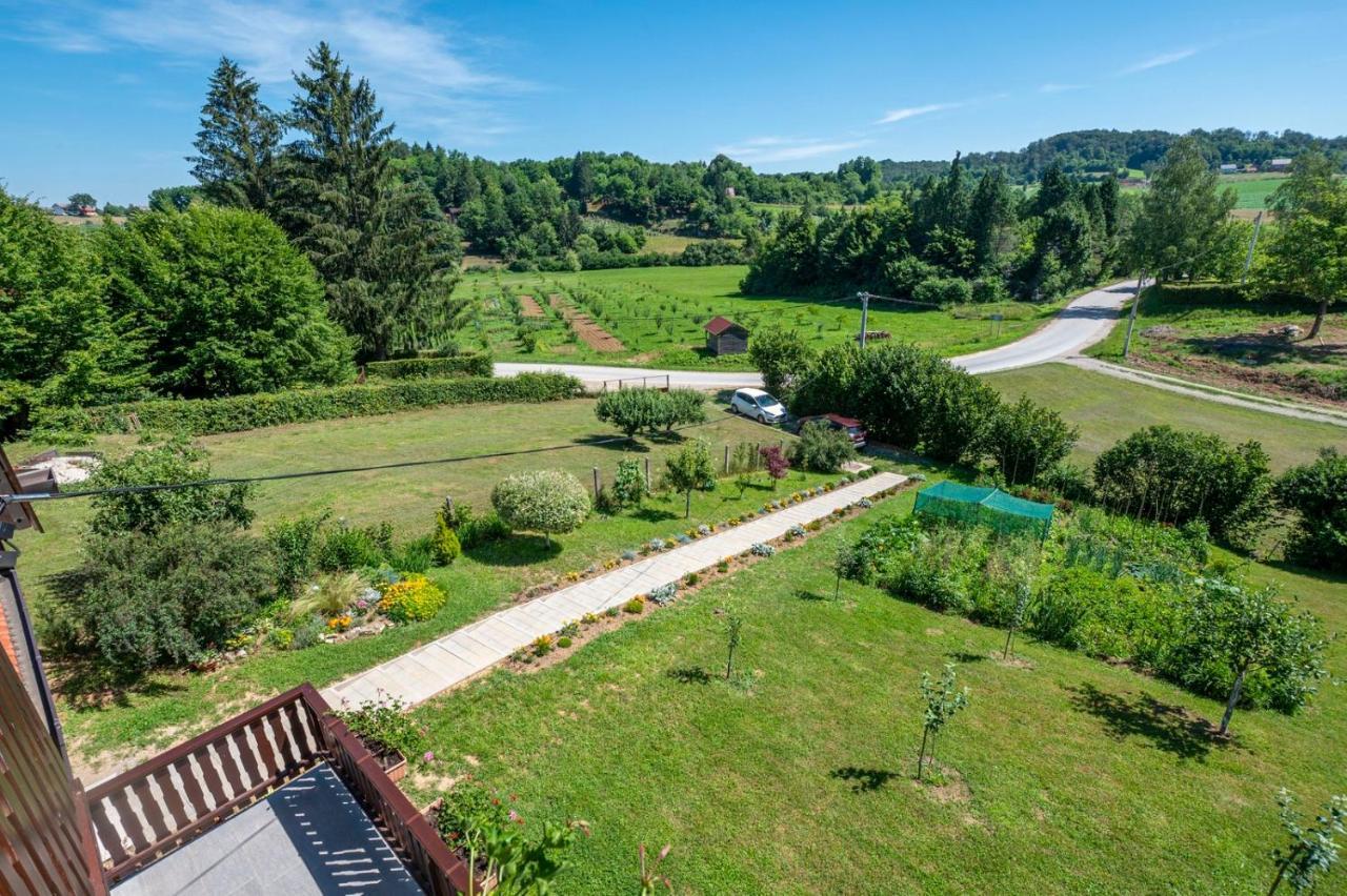 Holiday Home Mare Near River Karlovac Eksteriør billede