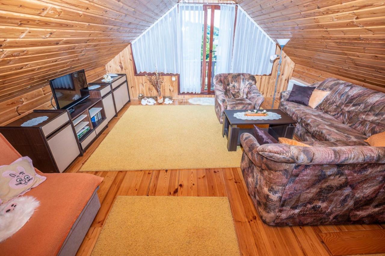 Holiday Home Mare Near River Karlovac Eksteriør billede